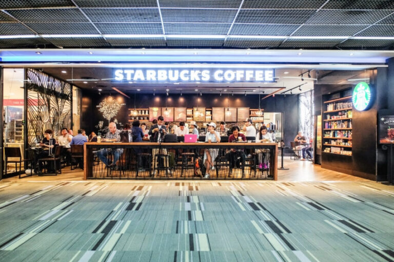 BANGKOK - SEPTEMBER 7 2016: Starbucks Coffee within Terminal 2 a