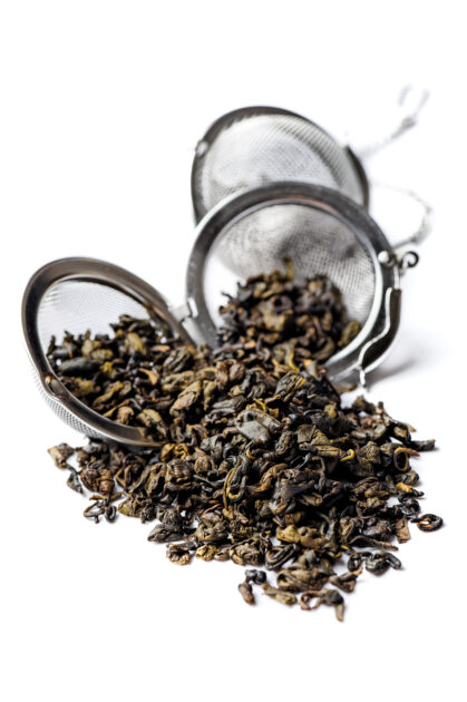 Dark green gunpowder tea with a memorable fragrance and a pleasingly mild bitter taste.